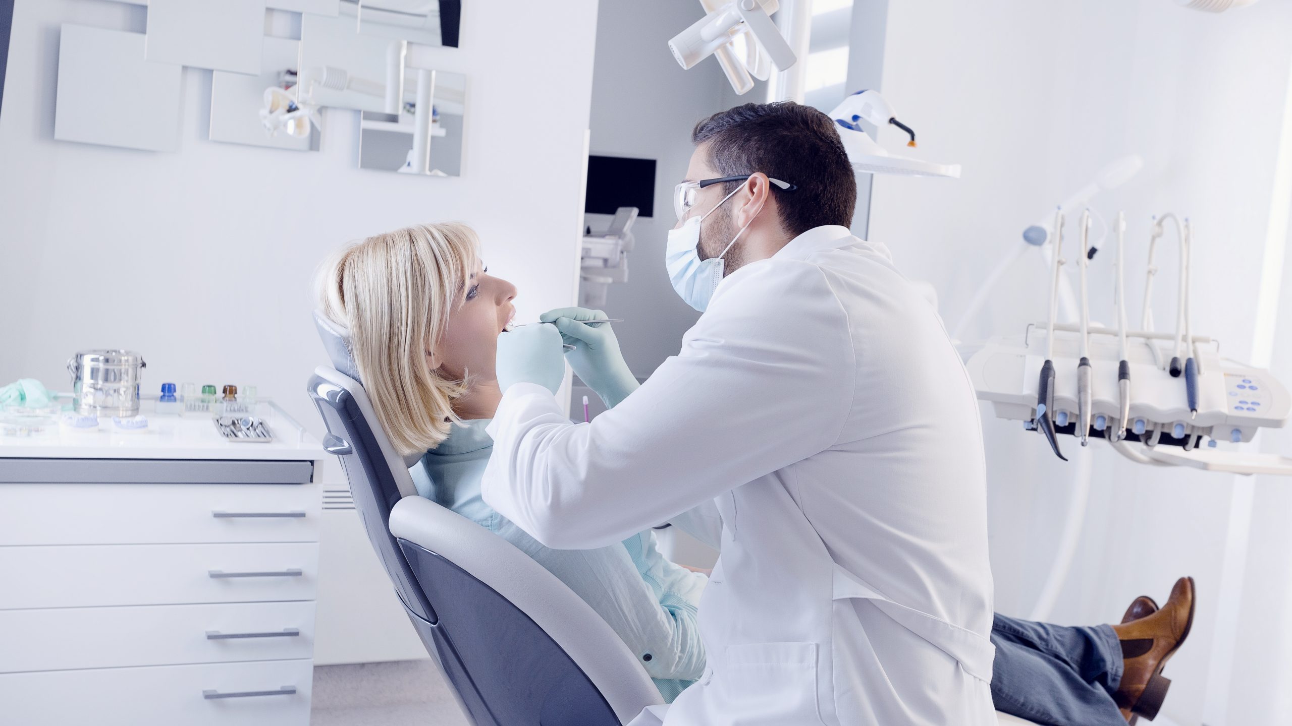 Dentist in Highland Park, MI